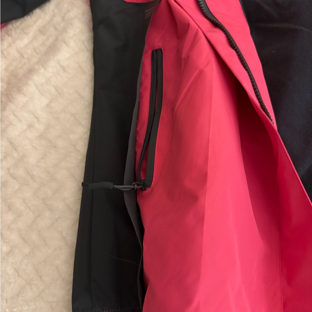 Diamond Supply Co. Women’s Fuchsia & Black Rain Jacket, Size M - Picture 2 of 10